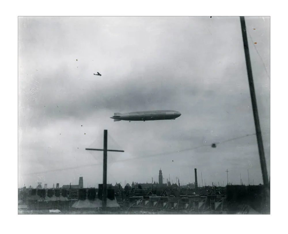 Graf Zeppelin - 1932