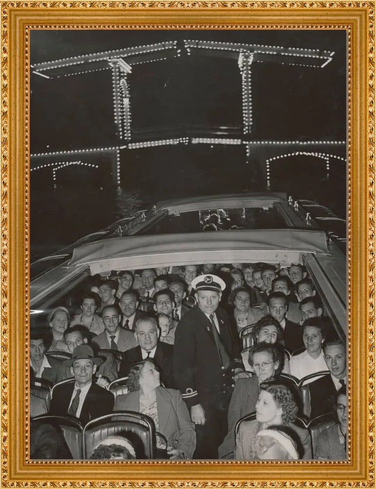 Cruisen onder de Magere Brug - 1953