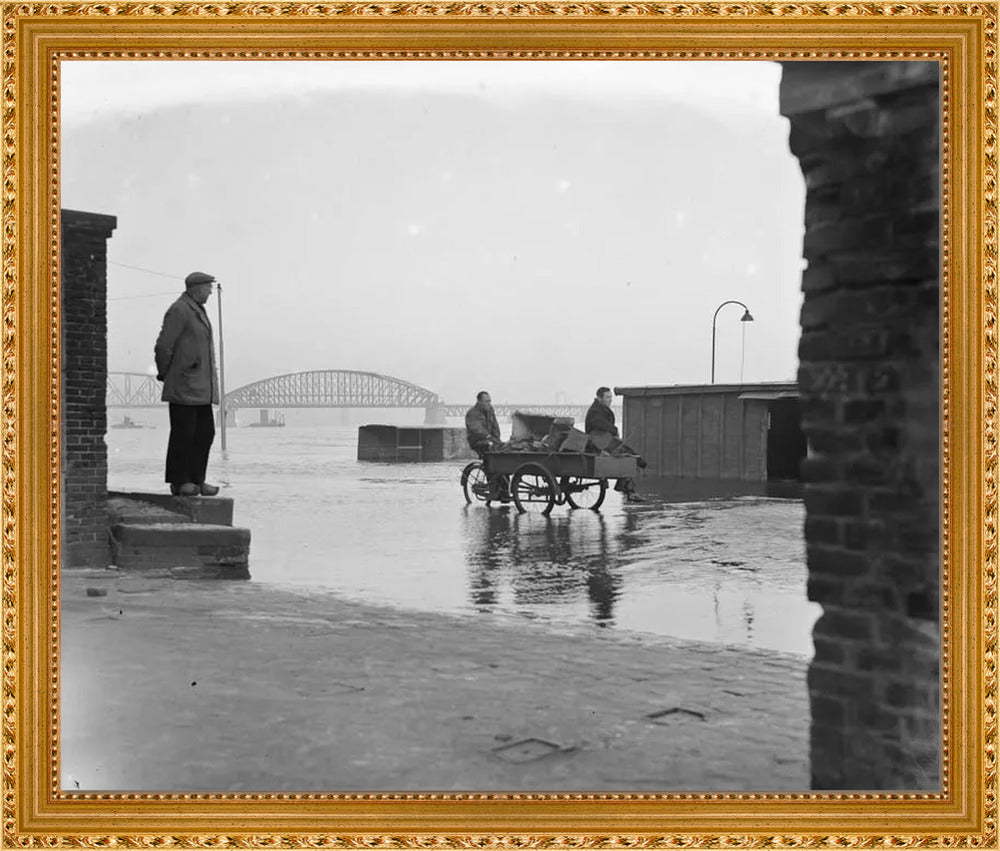 Hoogwater op de Waalkade - 1952