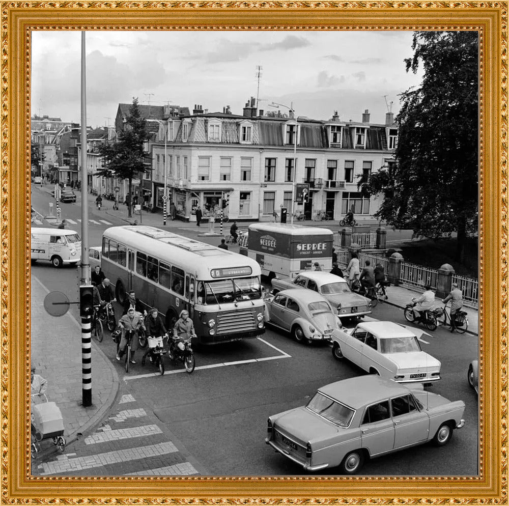 Verkeer op de Wittevrouwenbrug - 1965