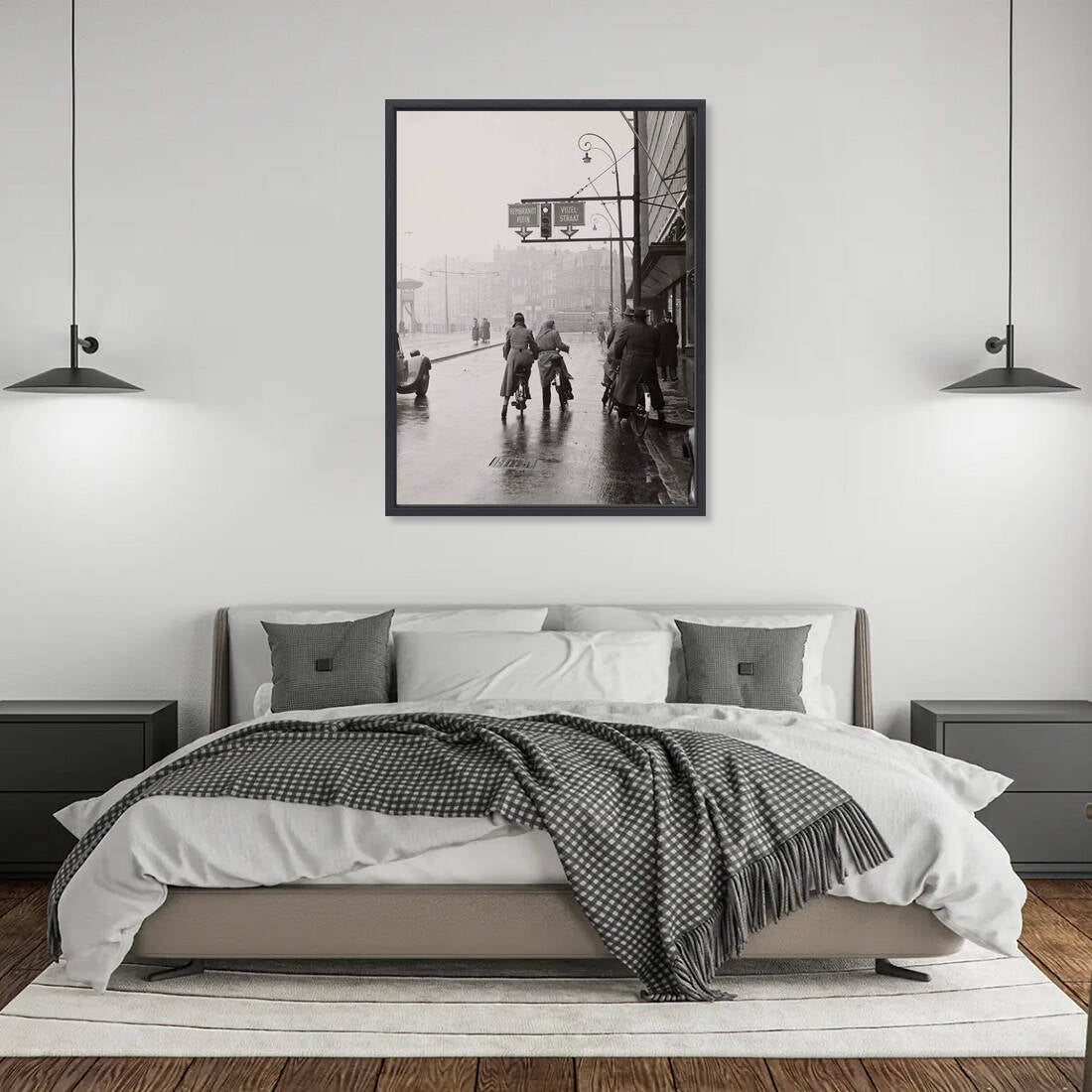 Zwart-witfoto uit 1954 van het Rokin in Amsterdam. – canvas zwarte baklijst in slaapkamer