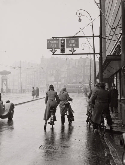 Wachten op het Rokin - 1954