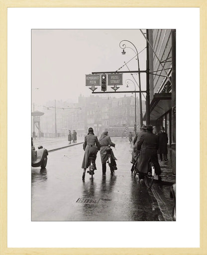 Wachten op het Rokin - 1954