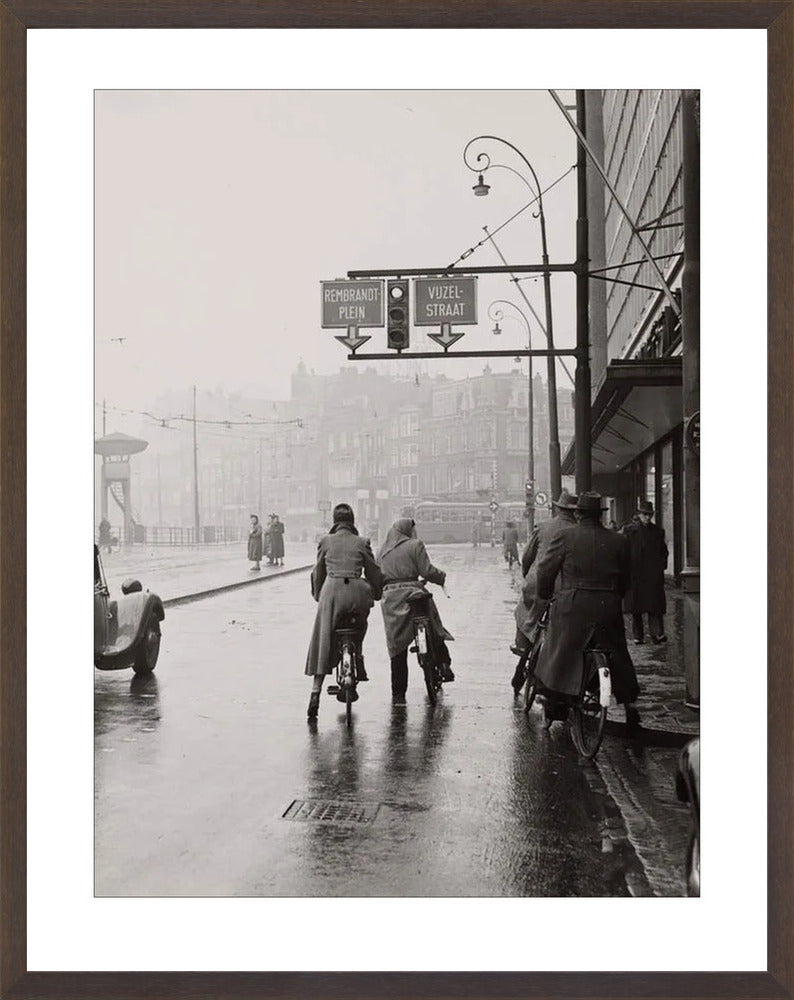 Wachten op het Rokin - 1954