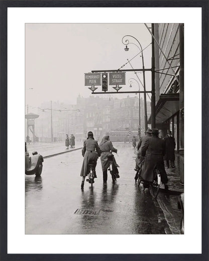 Wachten op het Rokin - 1954