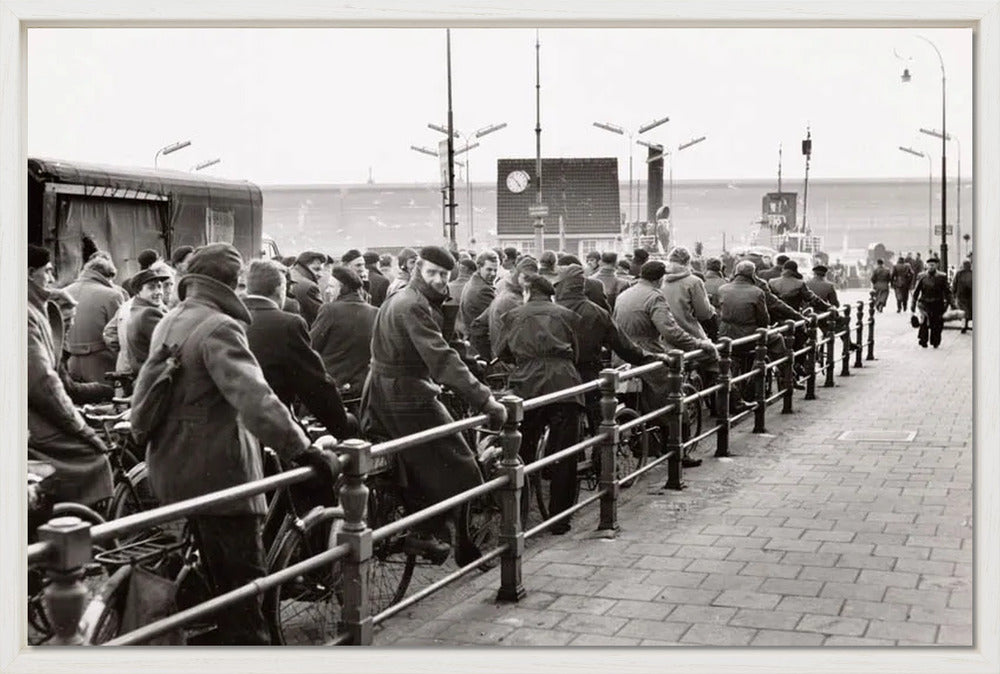 Wachtend op de Pont - 1956