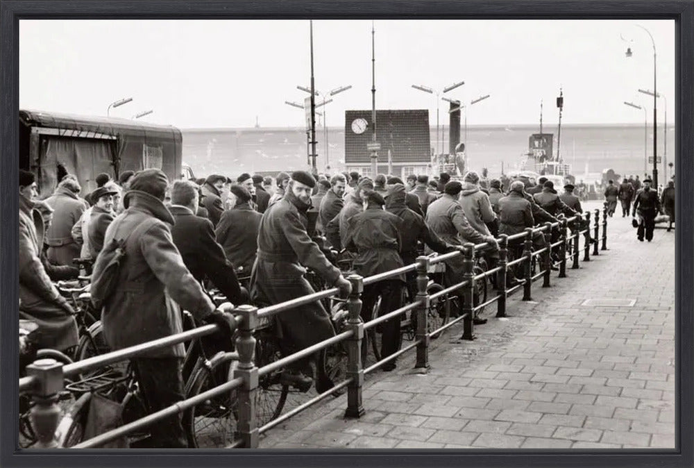 Wachtend op de Pont - 1956