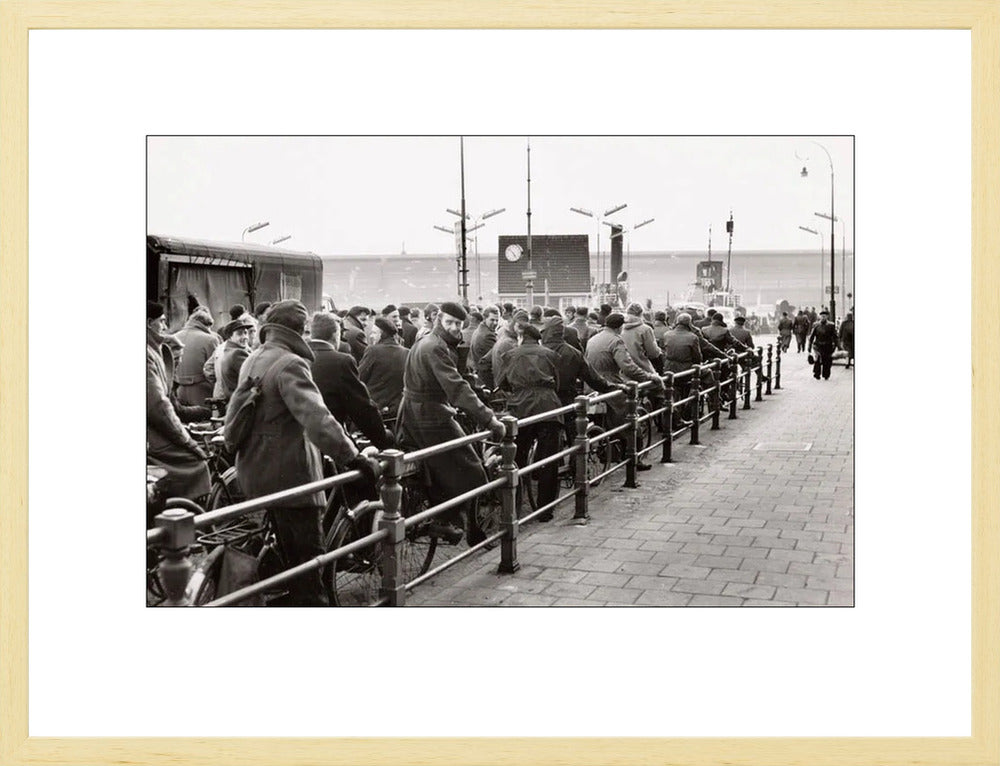 Wachtend op de Pont - 1956