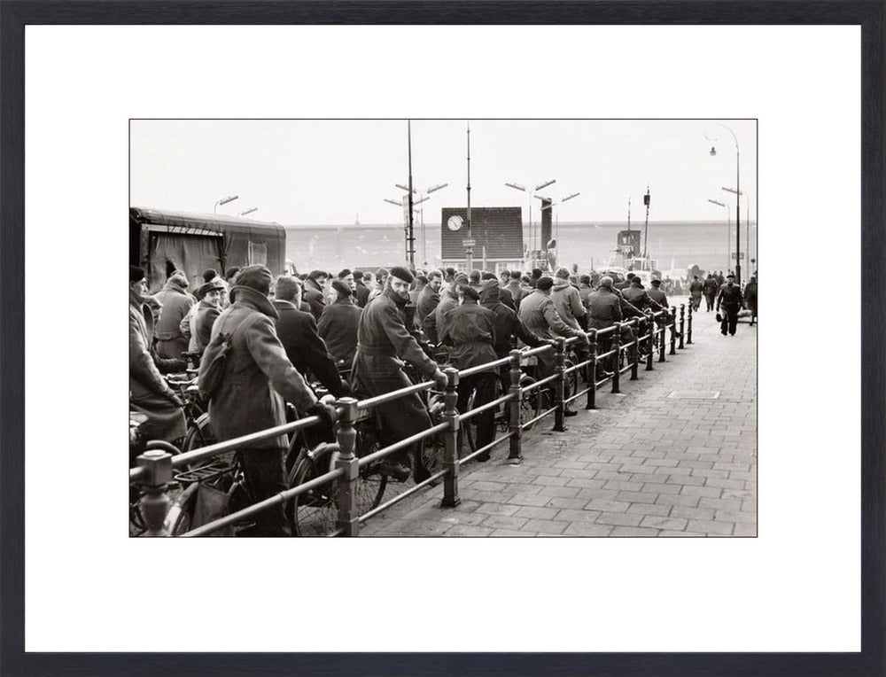 Wachtend op de Pont - 1956