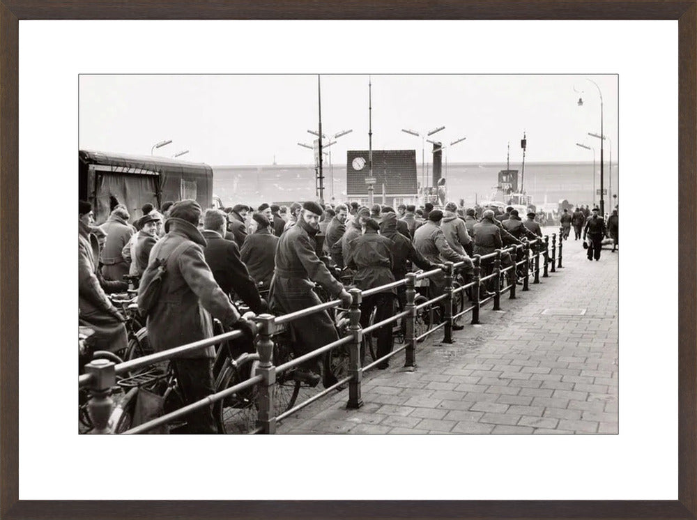 Wachtend op de Pont - 1956