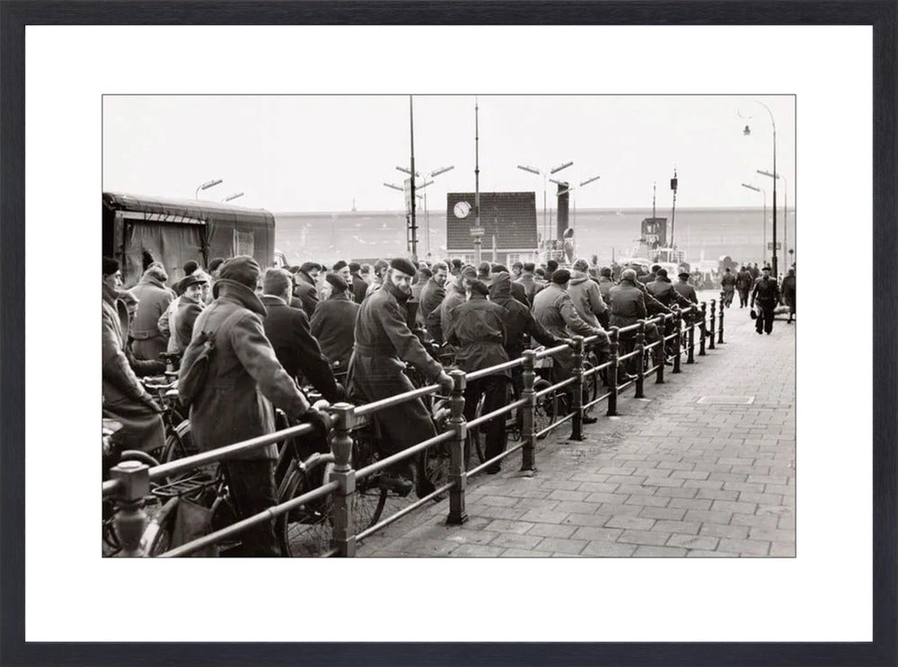 Wachtend op de Pont - 1956