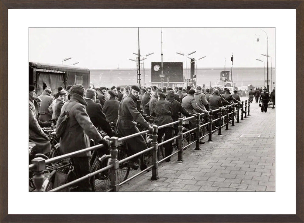 Wachtend op de Pont - 1956