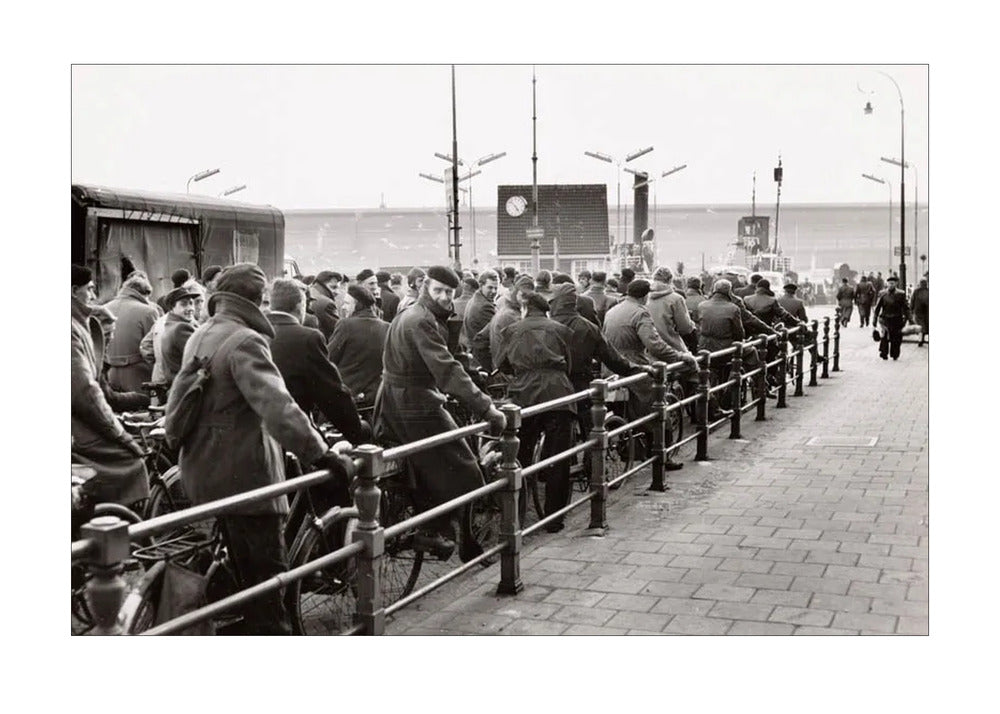 Wachtend op de Pont - 1956