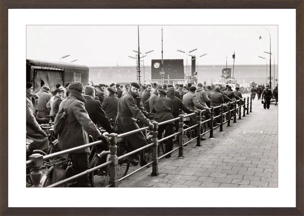 Wachtend op de Pont - 1956