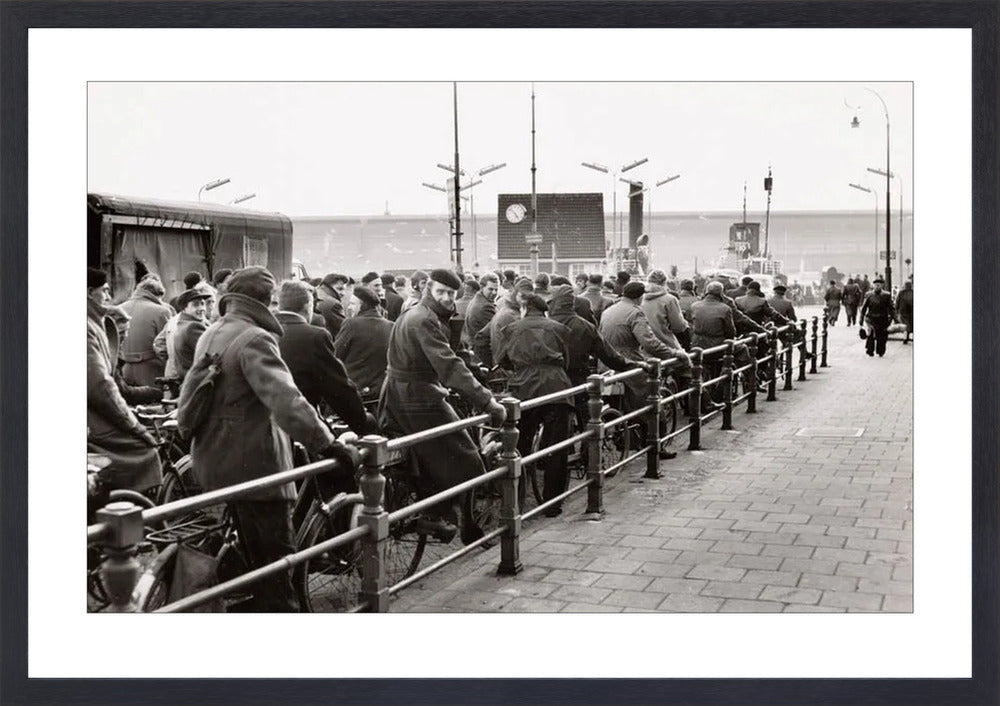 Wachtend op de Pont - 1956