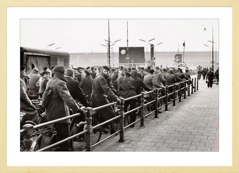 Wachtend op de Pont - 1956