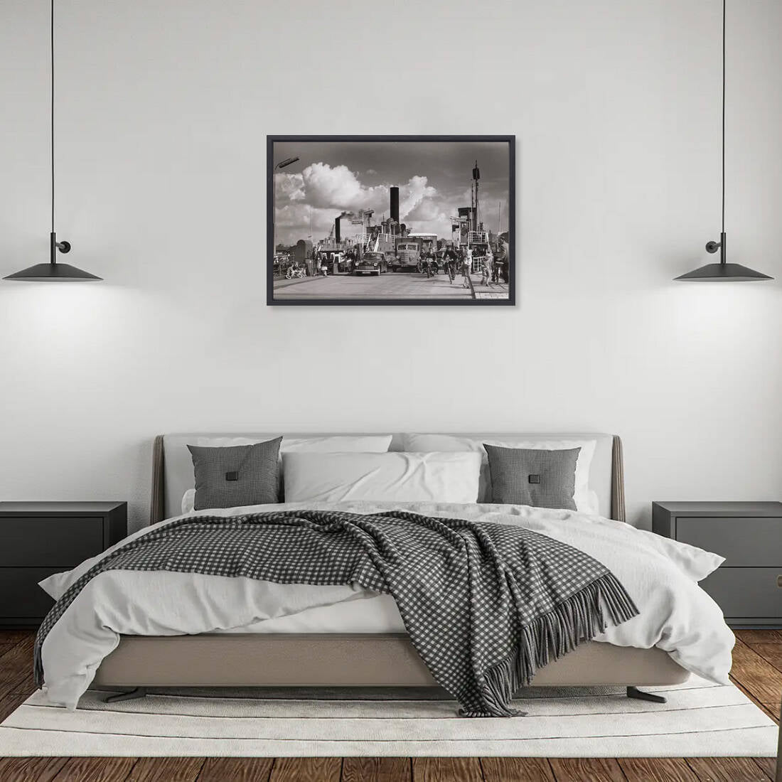 Zwart-witfoto uit 1956 van een IJ-pont van het GVB in Amsterdam. – canvas zwarte baklijst in slaapkamer