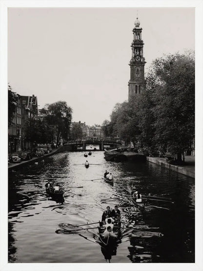 Roeiend langs de Westerkerk - 1955