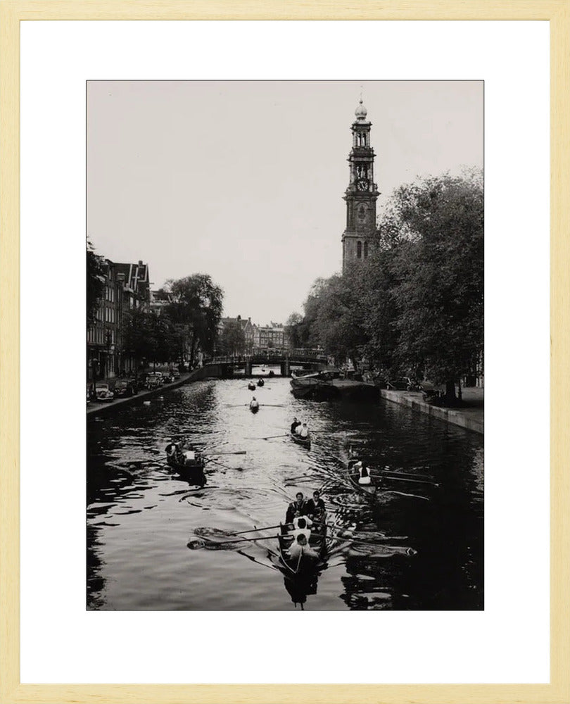 Roeiend langs de Westerkerk - 1955