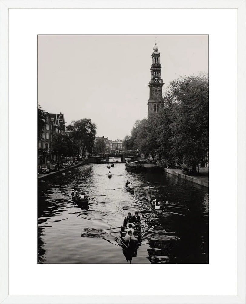 Roeiend langs de Westerkerk - 1955