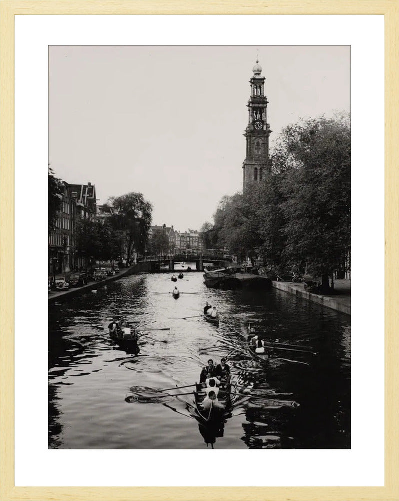 Roeiend langs de Westerkerk - 1955