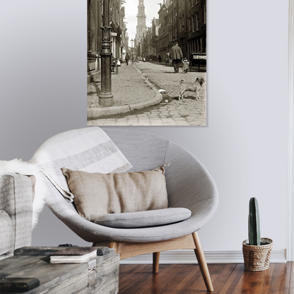 Zwart-witfoto uit 1902 van de Bloemstraat in de Jordaan in Amsterdam. – canvas zonder lijst in leeshoek