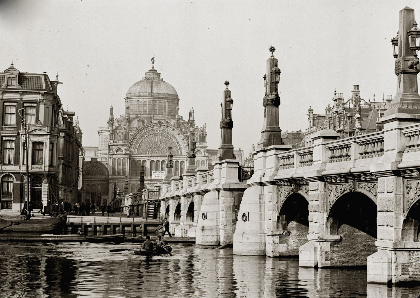 De Hogesluis en het Paleis voor Volksvlijt - 1894