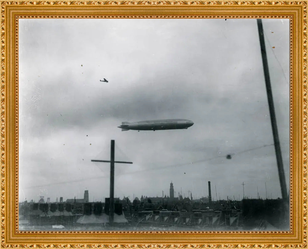Graf Zeppelin - 1932