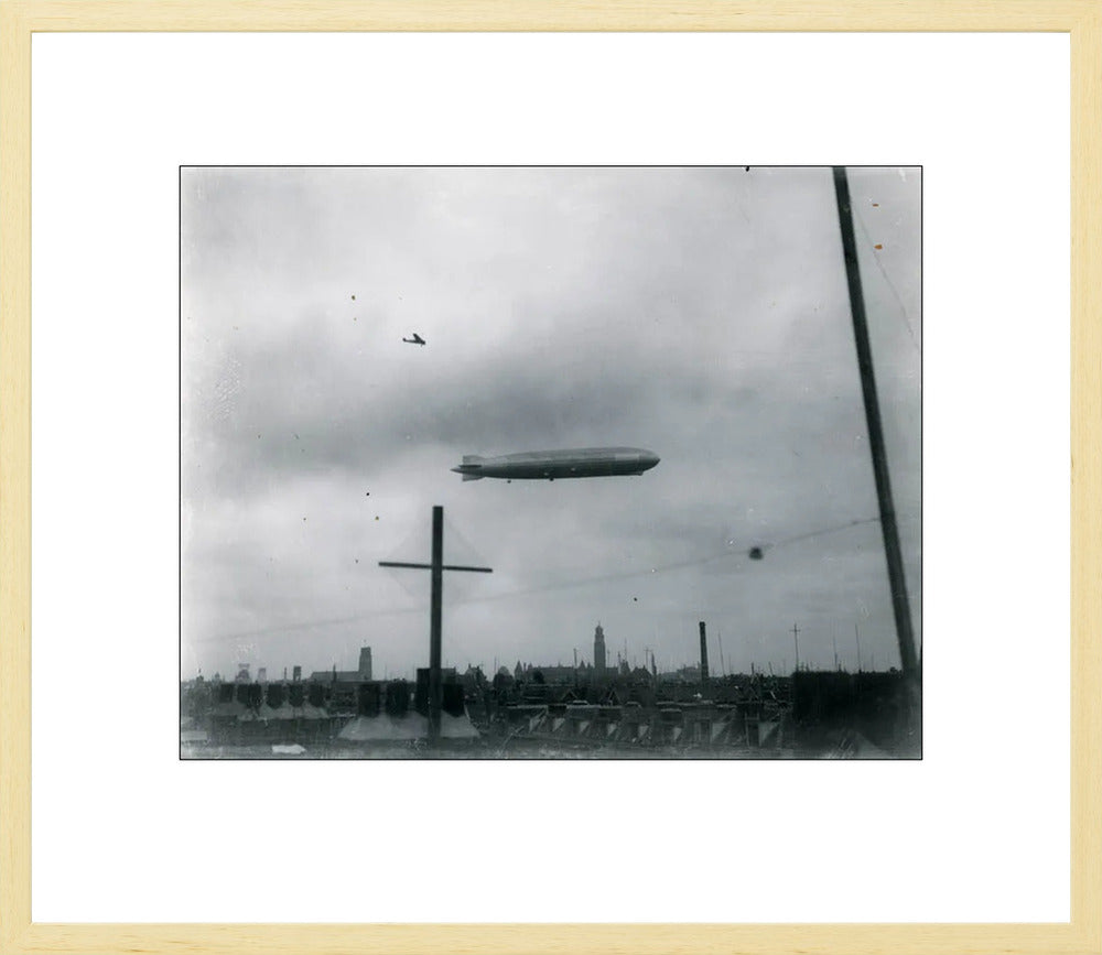 Graf Zeppelin - 1932