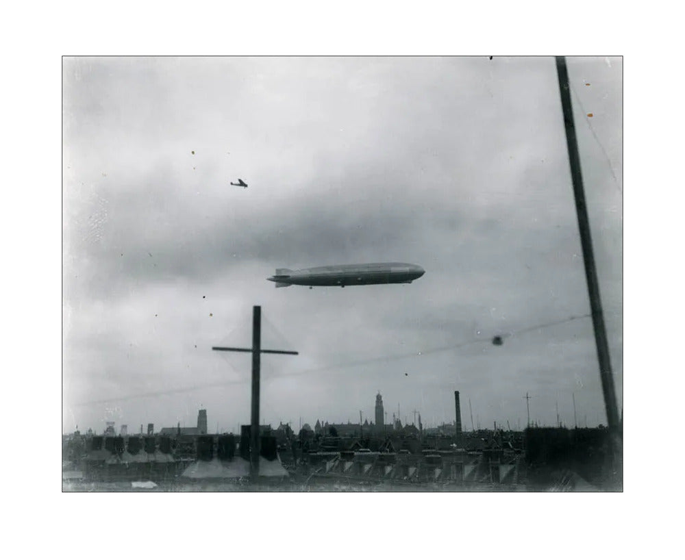 Graf Zeppelin - 1932