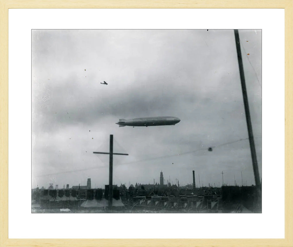 Graf Zeppelin - 1932