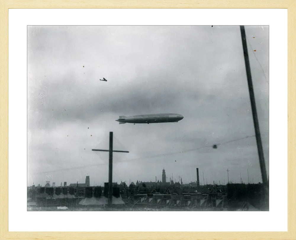 Graf Zeppelin - 1932