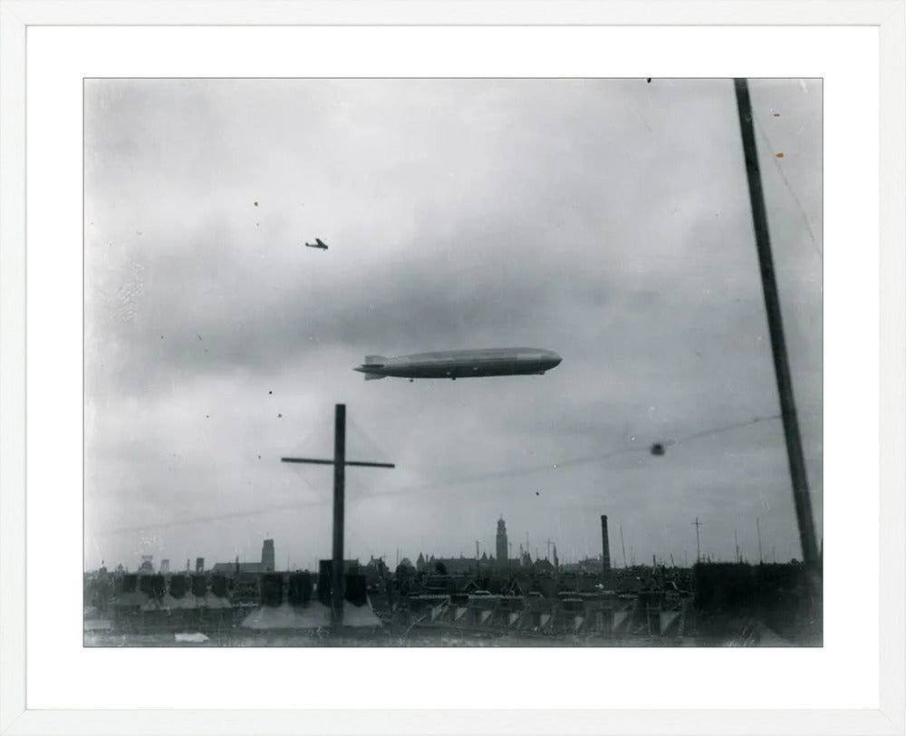 Graf Zeppelin - 1932