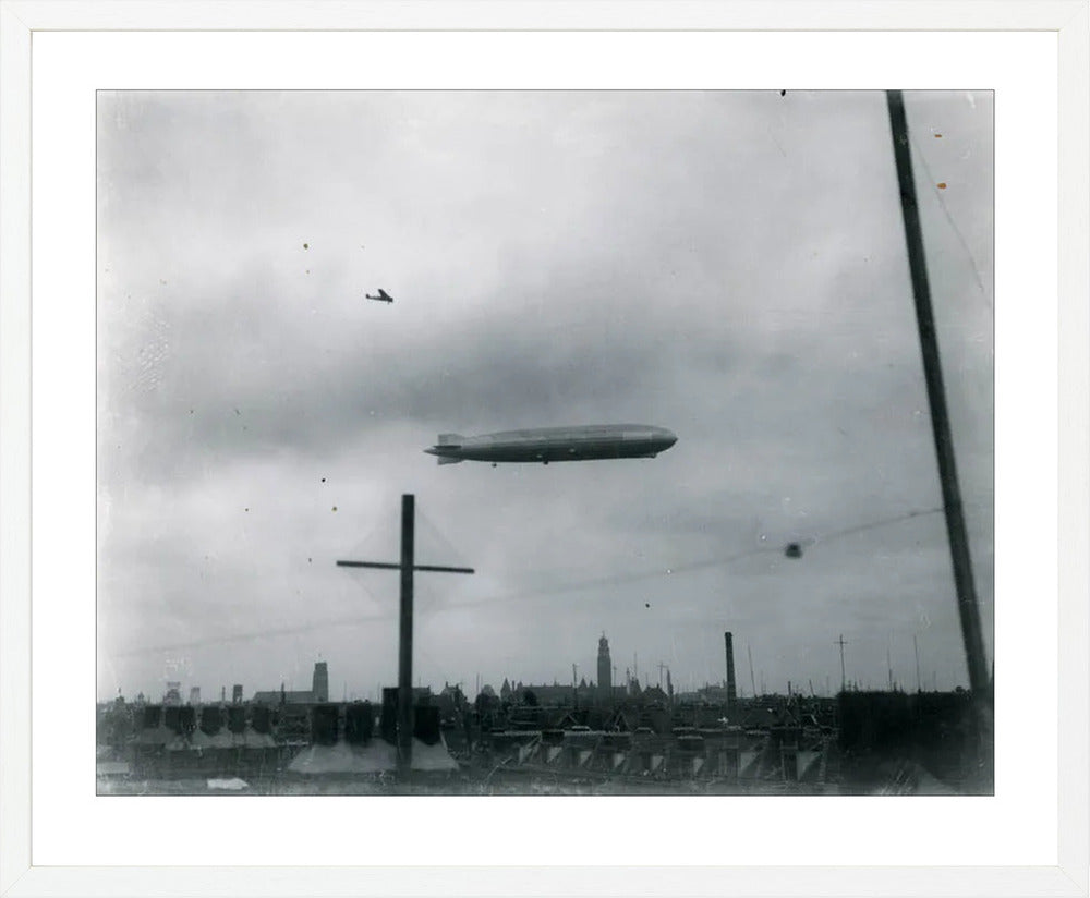 Graf Zeppelin - 1932