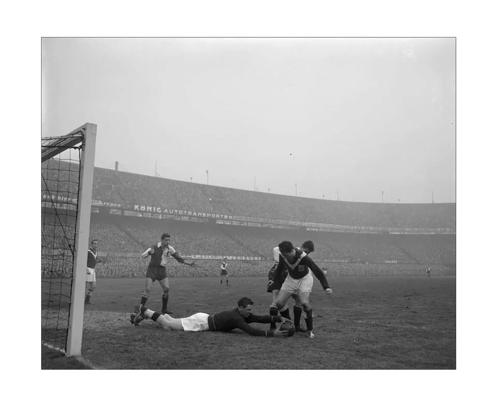 Keeperbal in de Kuip - 1957