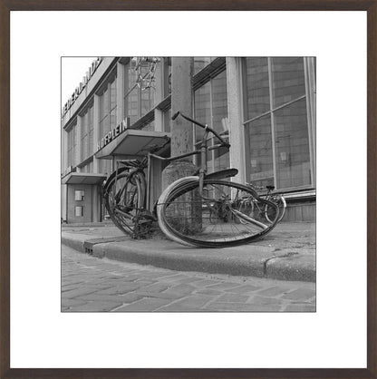 Fiets voor Station Hofplein - 1965