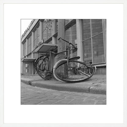 Fiets voor Station Hofplein - 1965