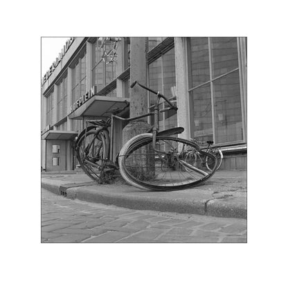 Fiets voor Station Hofplein - 1965