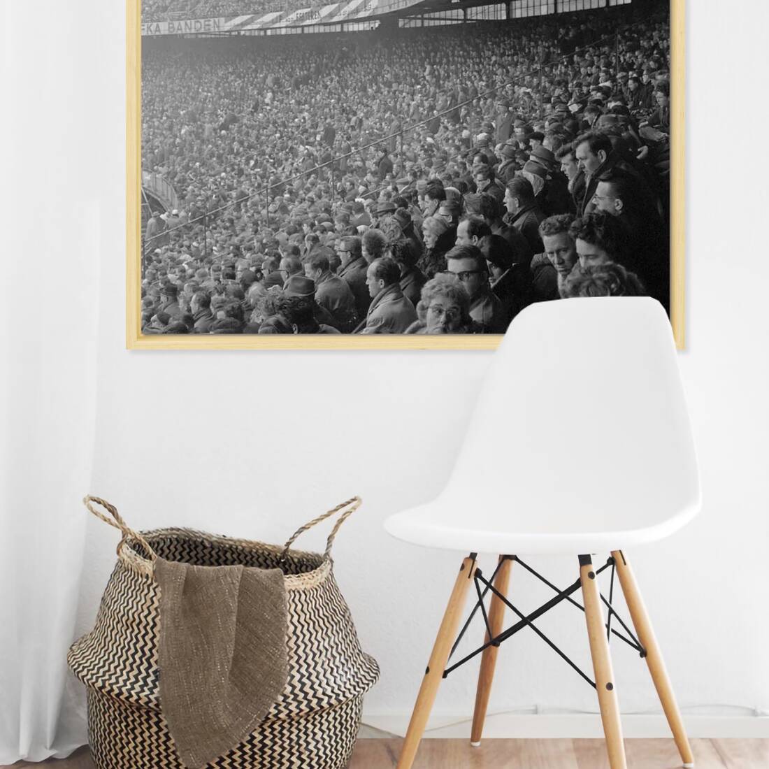 Historische foto van supporters in De Kuip rond 1962 – canvas naturel baklijst in keuken