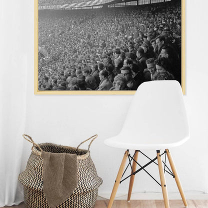 Historische foto van supporters in De Kuip rond 1962 – canvas naturel baklijst in keuken