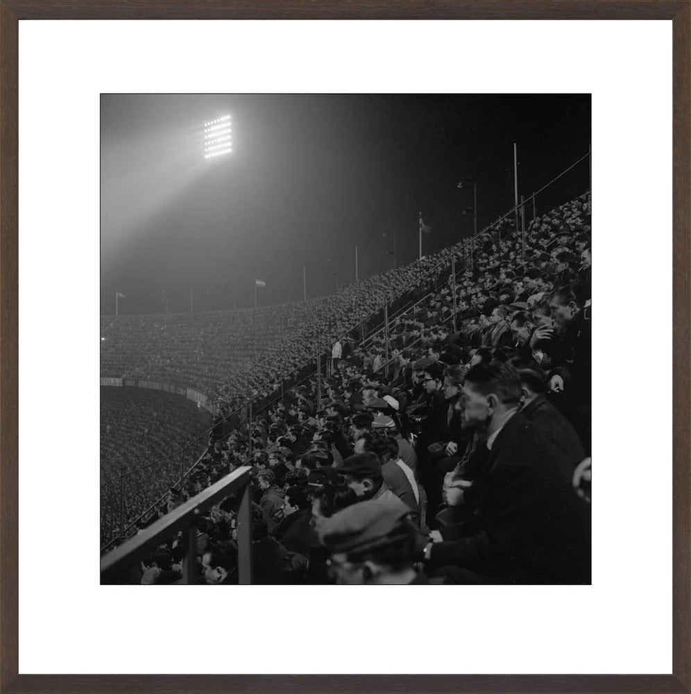 Supporters in een Nachtelijke Kuip - 1963