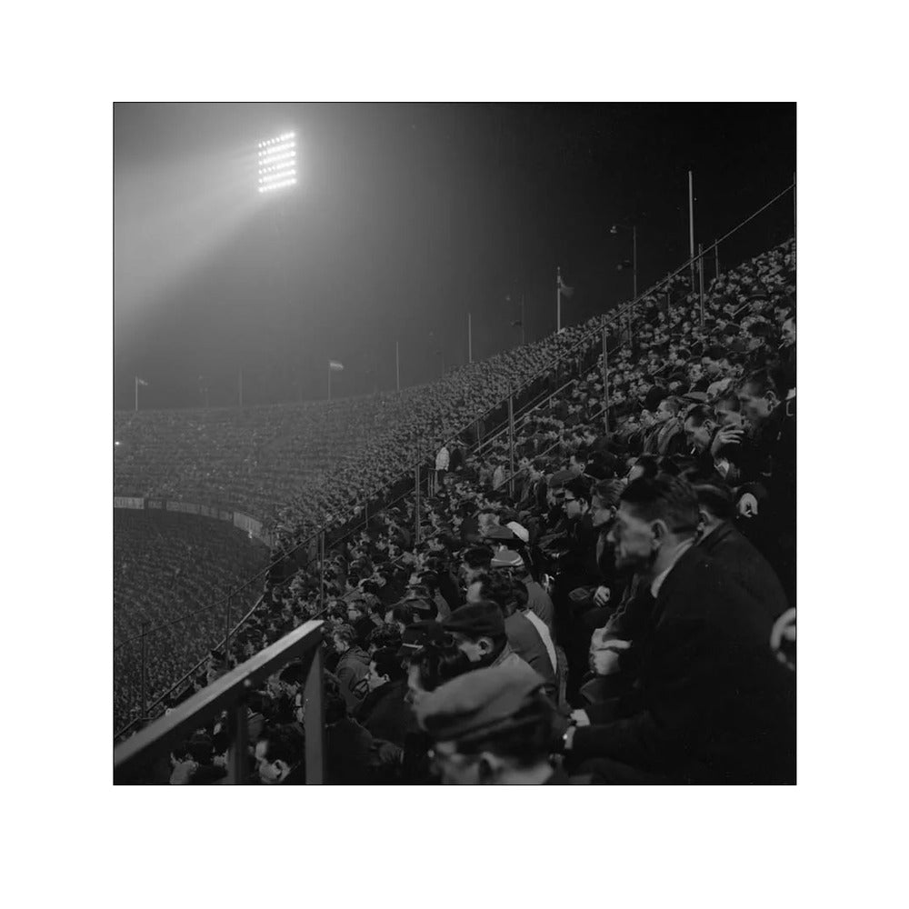 Supporters in een Nachtelijke Kuip - 1963