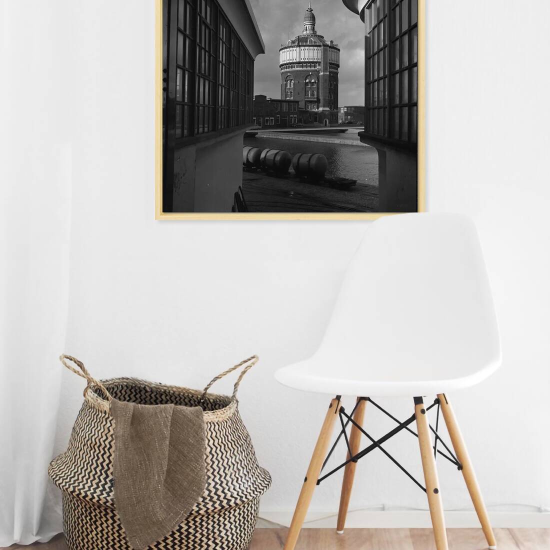 Historische foto van een watertoren rond 1966 – canvas zonder lijst in leeshoek