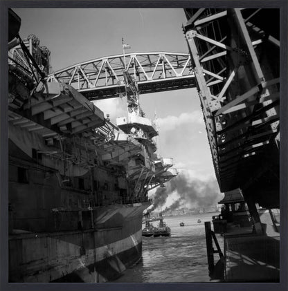 Vliegdekschip langs de Hef - 1947