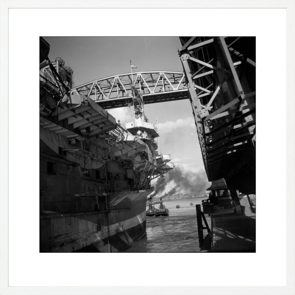 Vliegdekschip langs de Hef - 1947