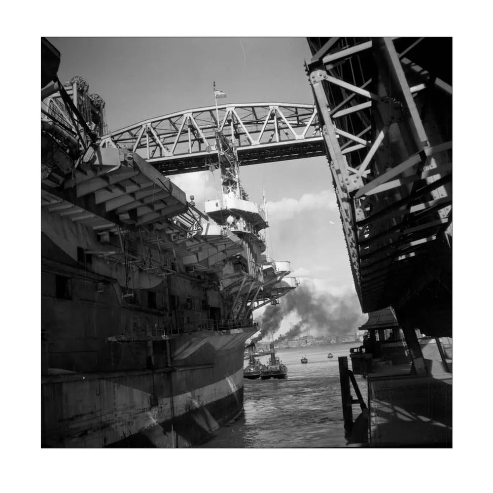 Vliegdekschip langs de Hef - 1947