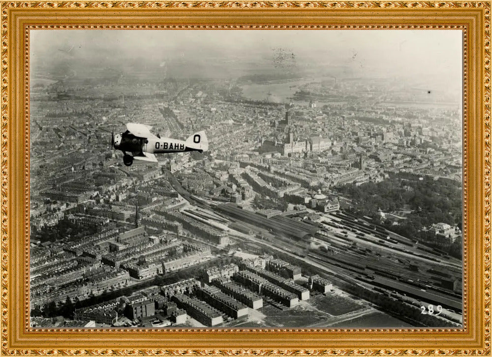 Vliegenier boven het Centrum - 1923