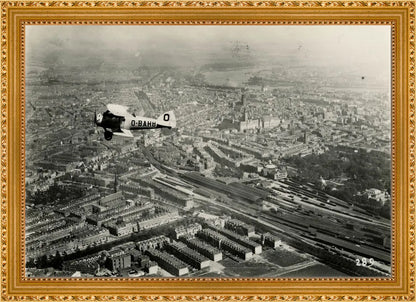 Vliegenier boven het Centrum - 1923