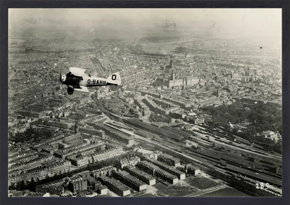 Vliegenier boven het Centrum - 1923