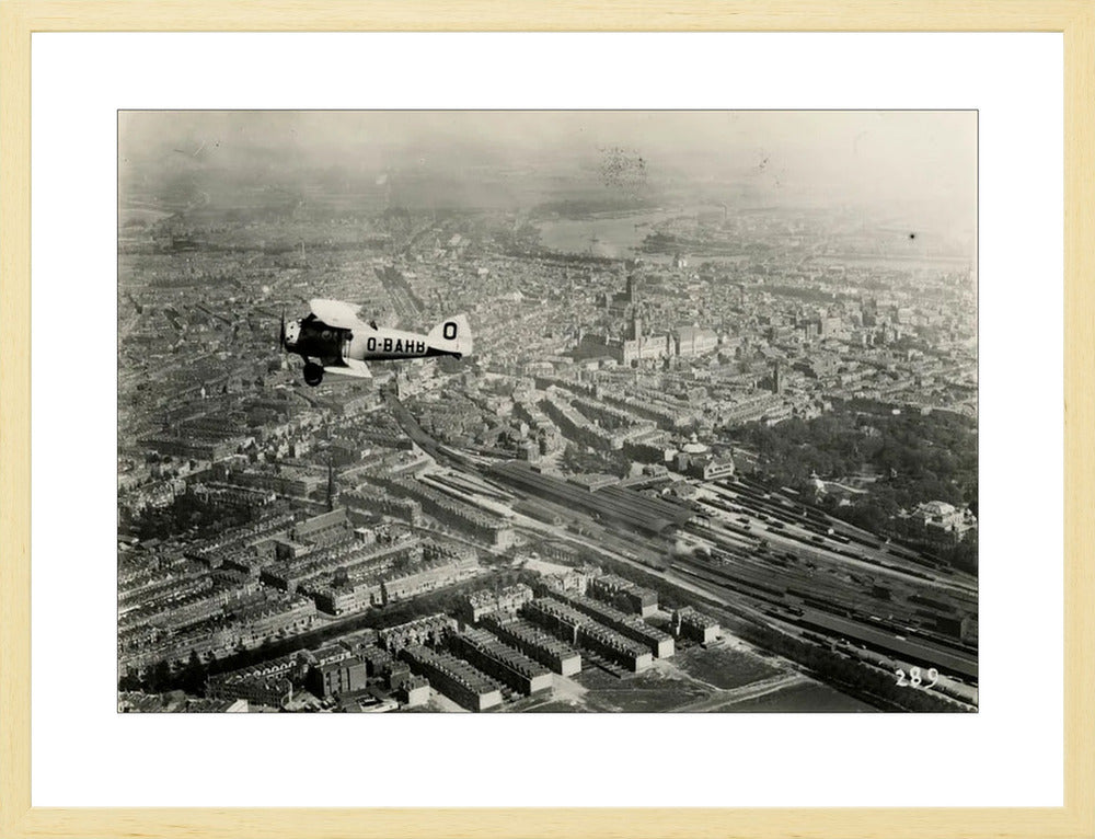 Vliegenier boven het Centrum - 1923